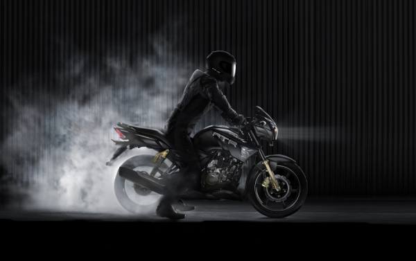 Photograph Sathish Kumar Tvs Apache on One Eyeland